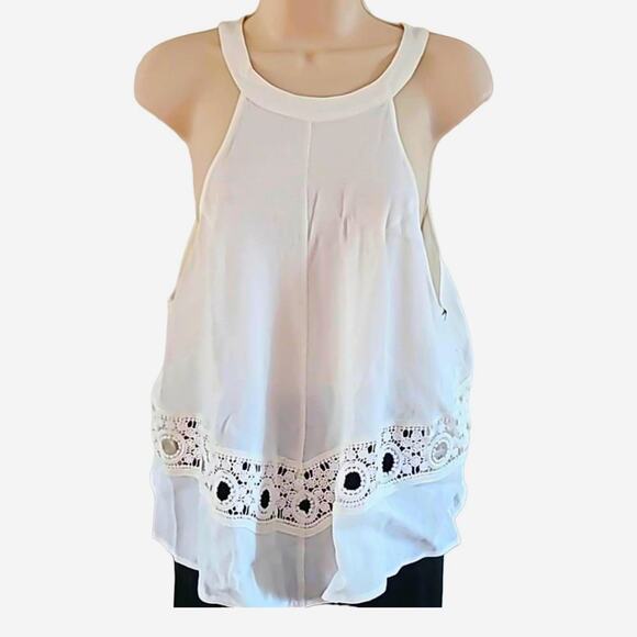 ASTR Women's Sleeveless Blouse with Crochet Embroidered Detail -Size Medium - Picture 3 of 7
